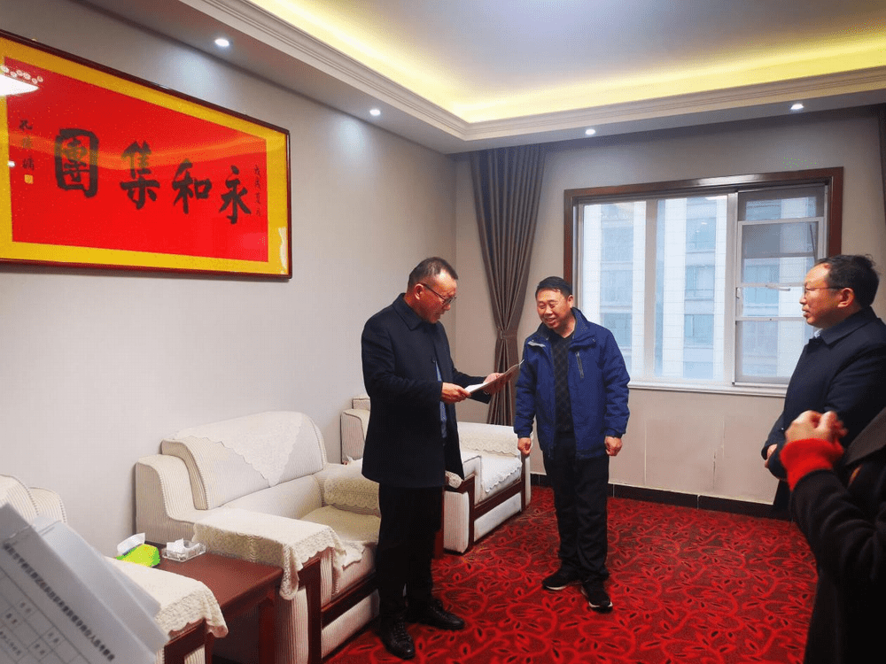 平橋區(qū)統(tǒng)戰(zhàn)部陳部長(zhǎng)等一行領(lǐng)導(dǎo)蒞臨永和集團(tuán)考察